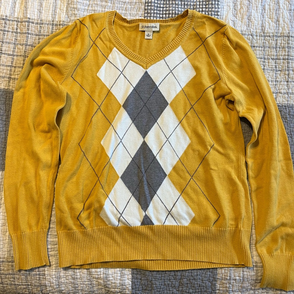 Women's Argyle Sweater in Mustard and Gray